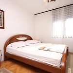 Rooms With Wifi Split - 9240 *