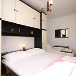 Rooms With Wifi Split - 9240 Guest house